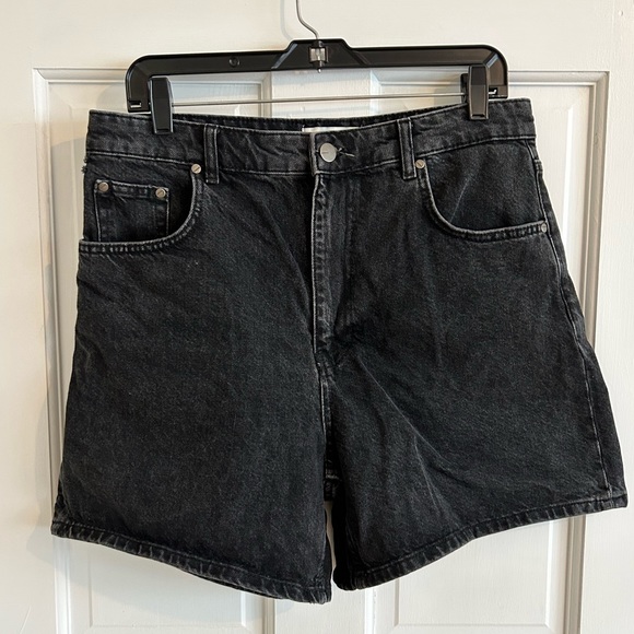 Zara Pants - Zara | Black wash denim jean mom shorts size 10